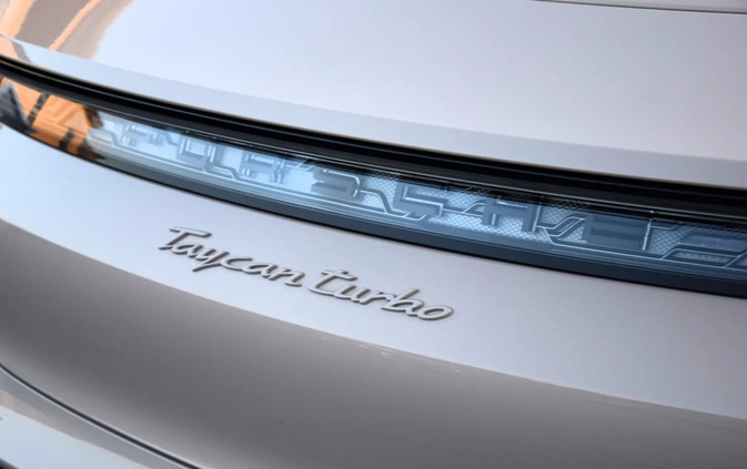 Porsche Taycan cena 690000 przebieg: 13496, rok produkcji 2022 z Międzylesie małe 301